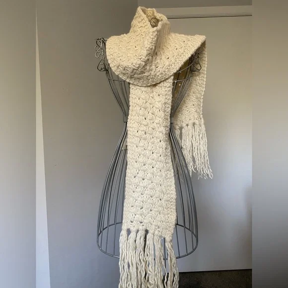 Country Rd wool/alpaca blend scarf - Picture 1 of 5